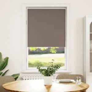 Jaluză cu role opace cafea 65×175 cm lățime material 60,7 cm
